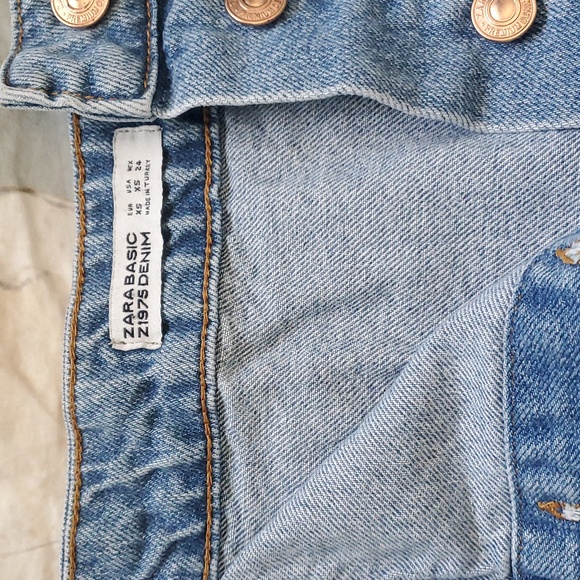 Zara asymmetrical denim skirt - Picture 2 of 4